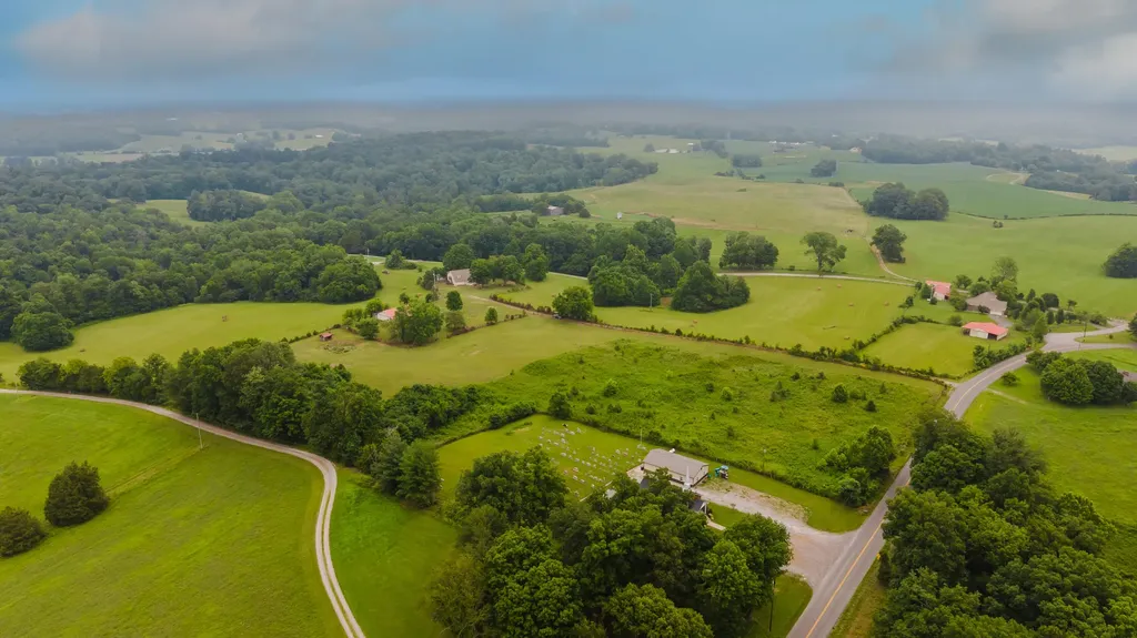 2416 Meador Port Oliver Road Scottsville KY 42164