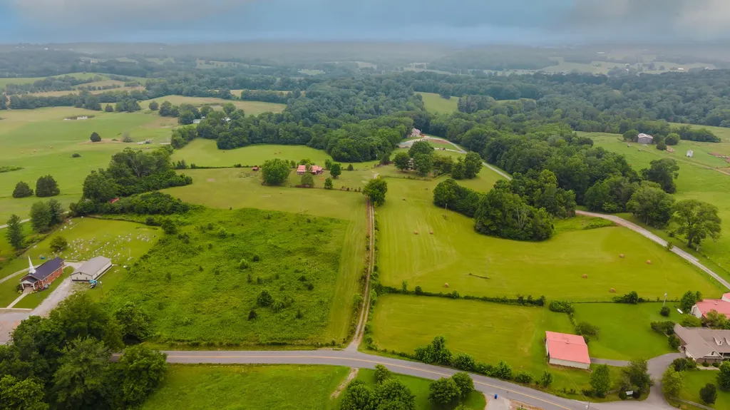 2416 Meador Port Oliver Road Scottsville KY 42164