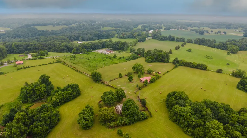 2416 Meador Port Oliver Road Scottsville KY 42164