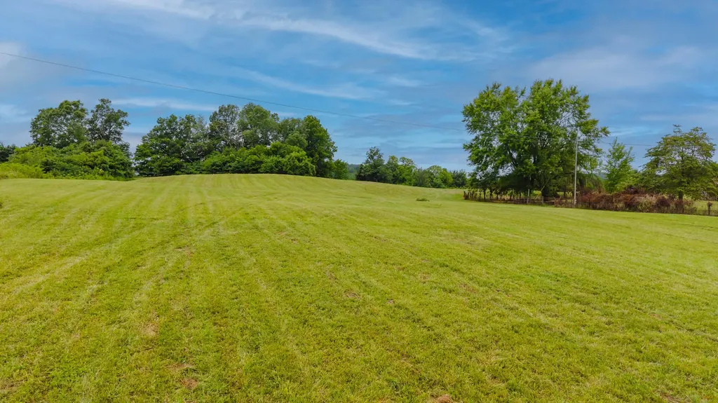 2416 Meador Port Oliver Road Scottsville KY 42164