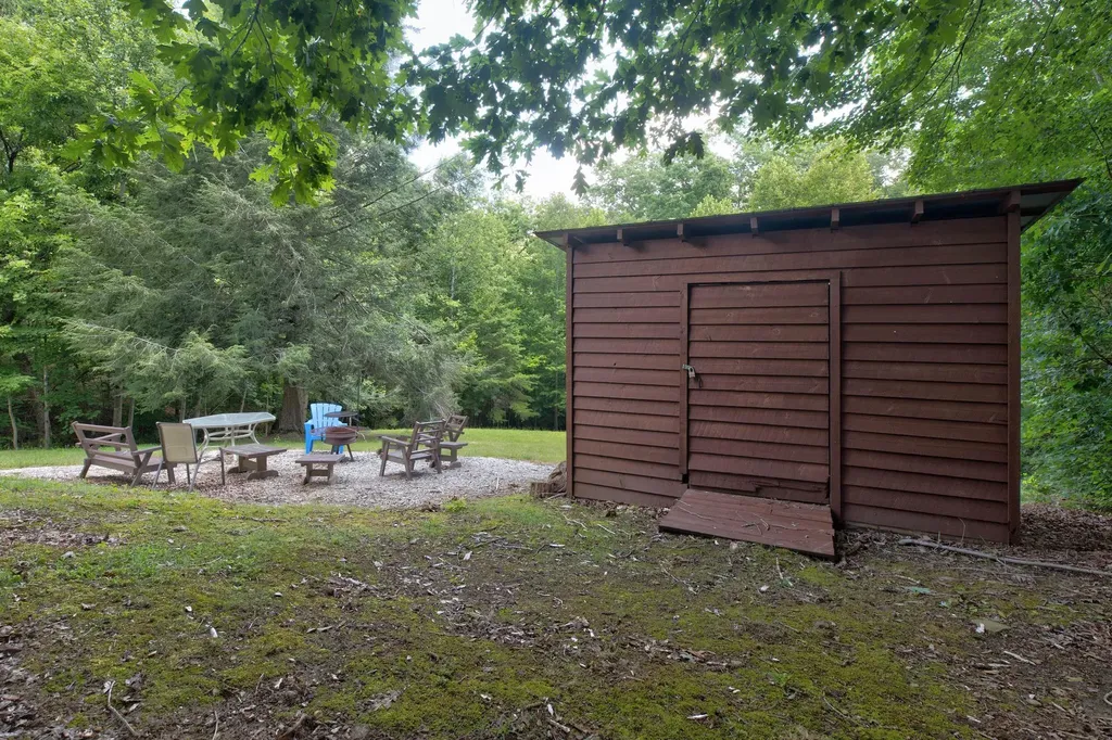 4 Fern Drive Wellington KY 40387