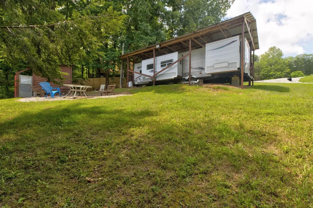 4 Fern Drive Wellington KY 40387