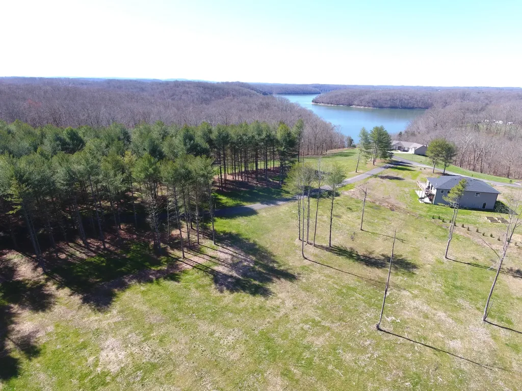 Lot 59 Edgewater Russell Springs KY 42642