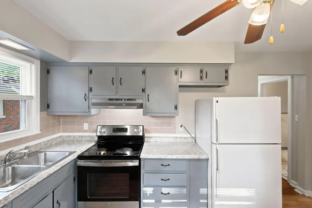 1503 Roanoke Road Lexington KY 40504