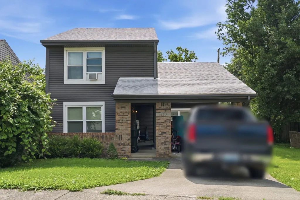 1503 Roanoke Road Lexington KY 40504