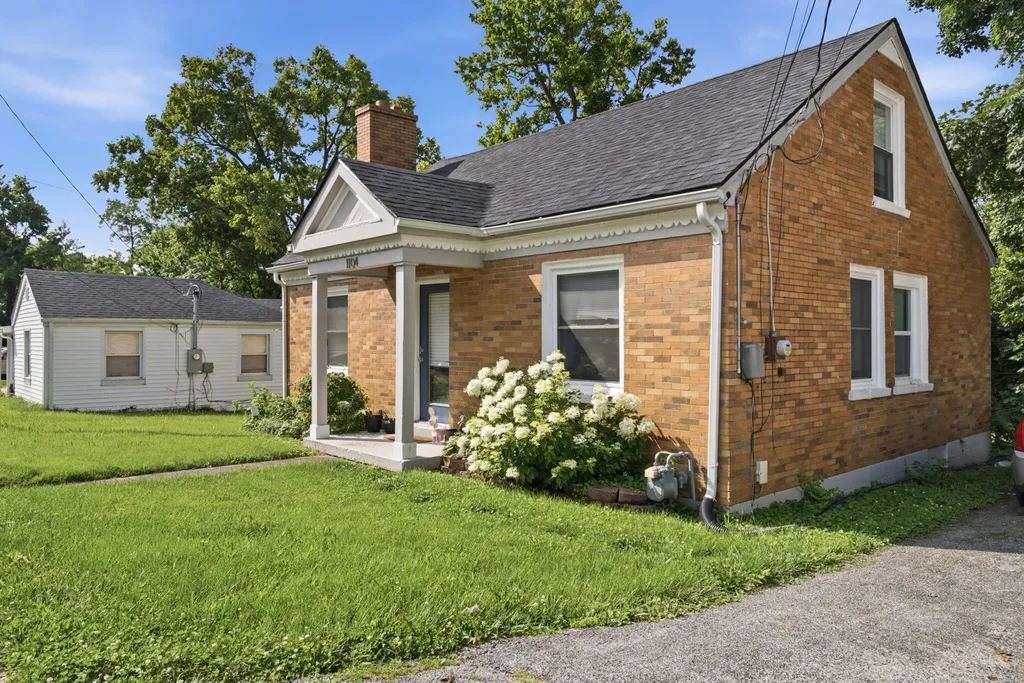 1503 Roanoke Road Lexington KY 40504