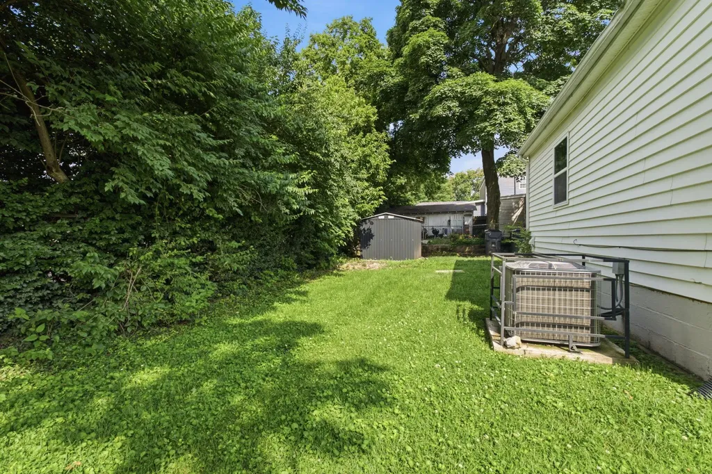 1503 Roanoke Road Lexington KY 40504
