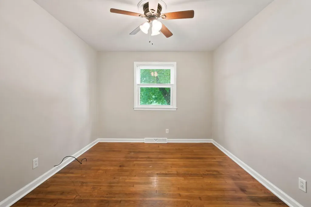 1503 Roanoke Road Lexington KY 40504