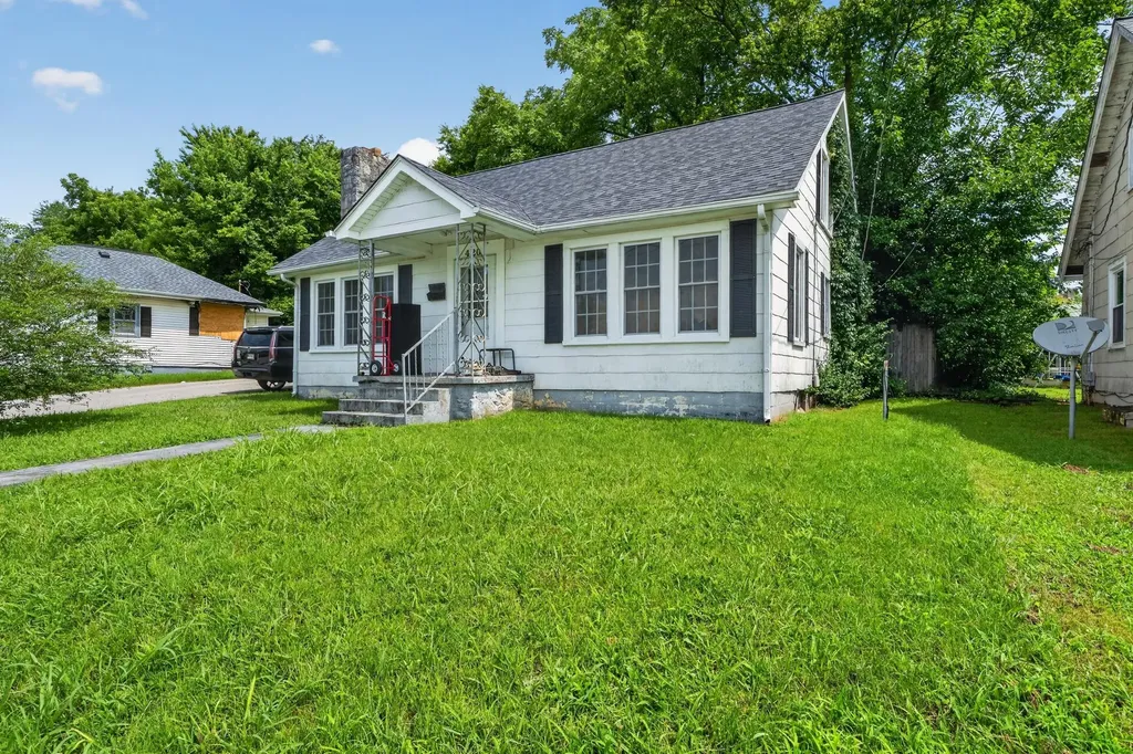 420 W 16th Street Hopkinsville KY 42240