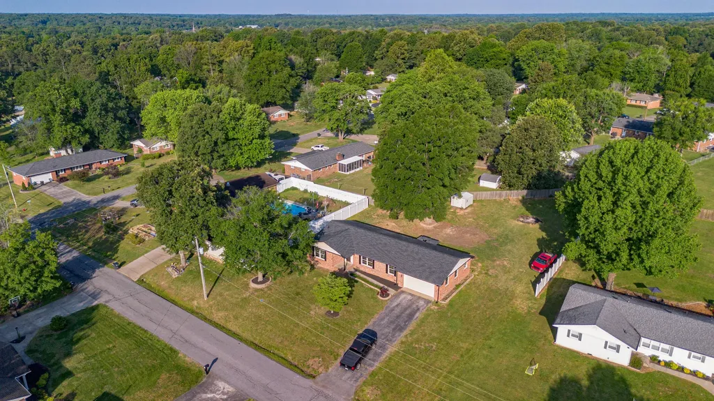 3929 Cleary Drive Paducah KY 42001