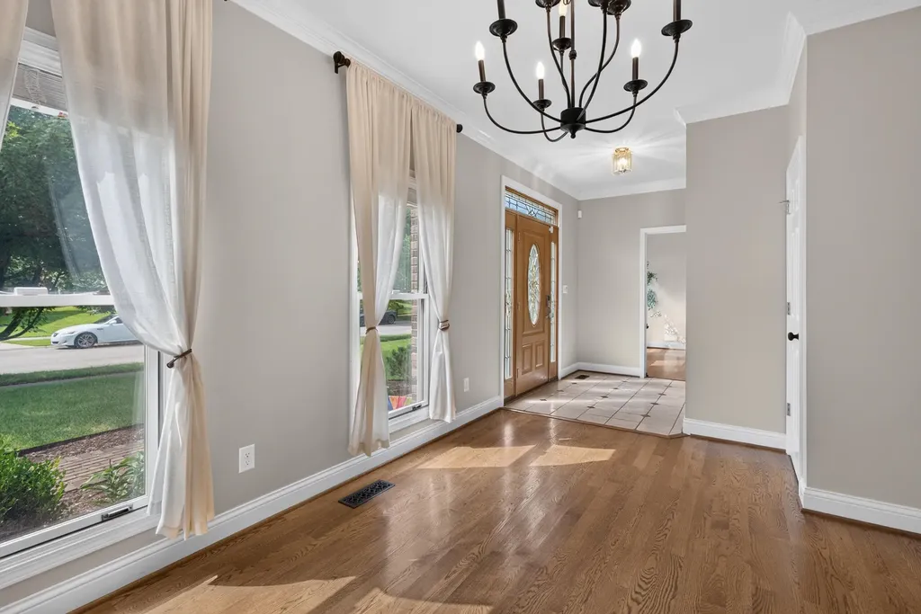 717 Maple Ridge Lane Lexington KY 40509