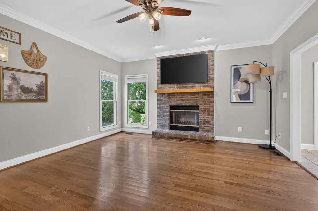 717 Maple Ridge Lane Lexington KY 40509