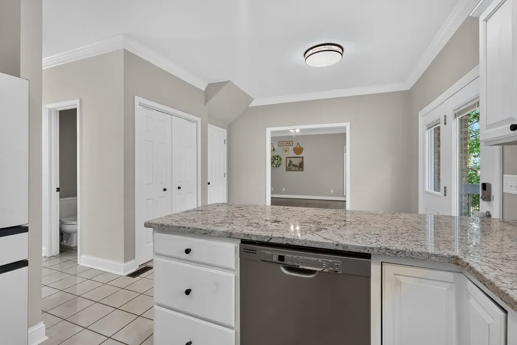 717 Maple Ridge Lane Lexington KY 40509