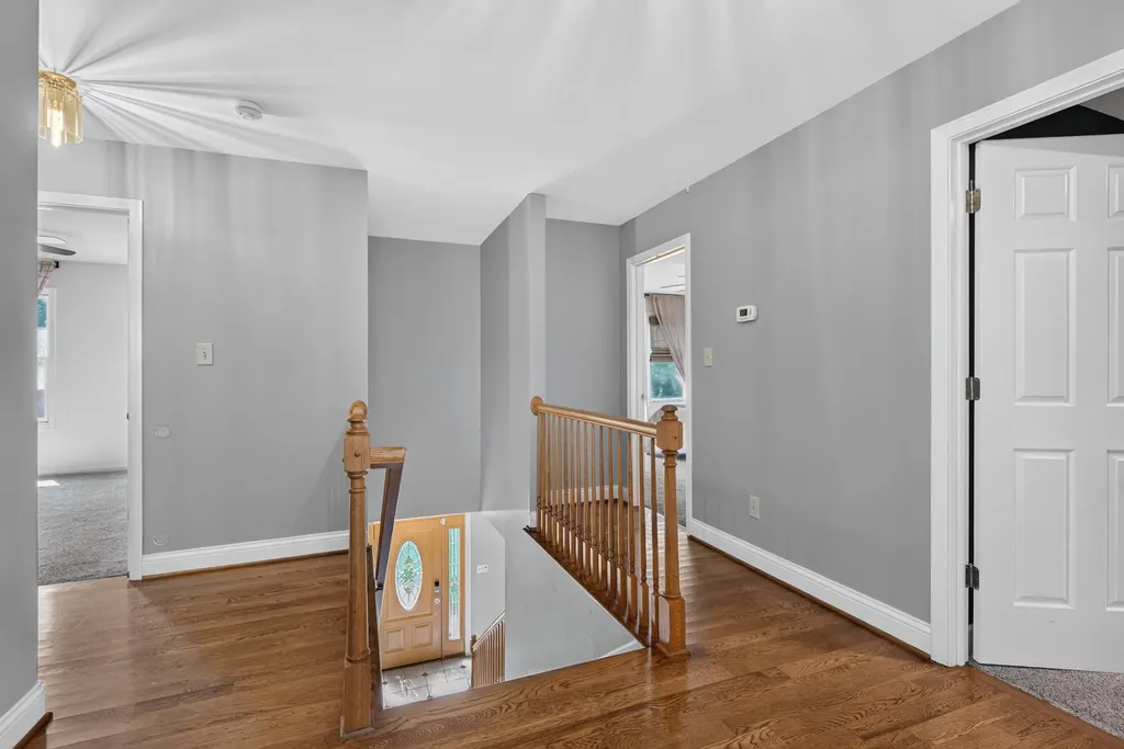 717 Maple Ridge Lane Lexington KY 40509