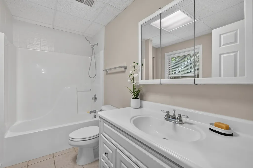 717 Maple Ridge Lane Lexington KY 40509