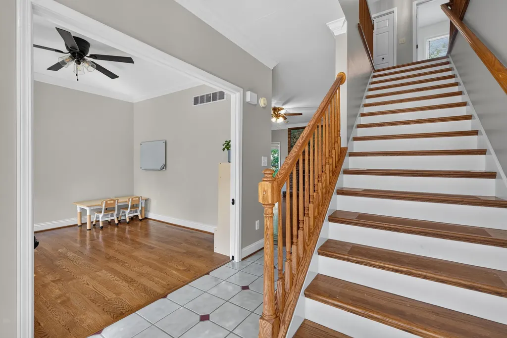 717 Maple Ridge Lane Lexington KY 40509