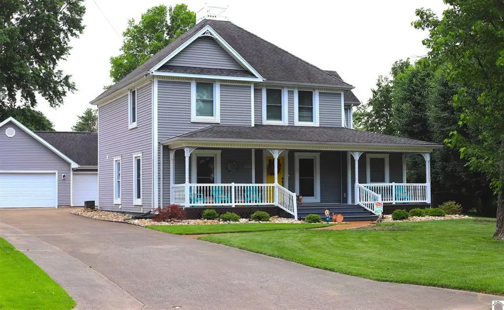 304 Canterbury Drive Mayfield KY 42066