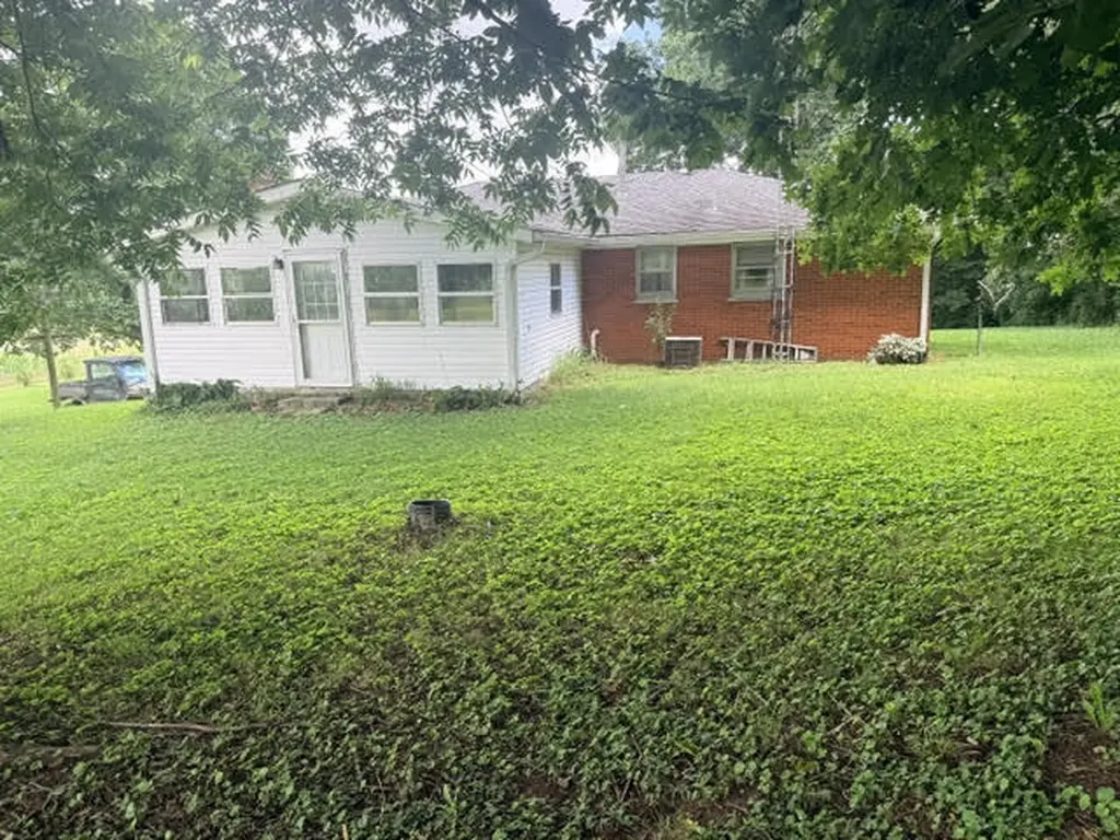 5110 Maysville Road Mt Sterling KY 40353