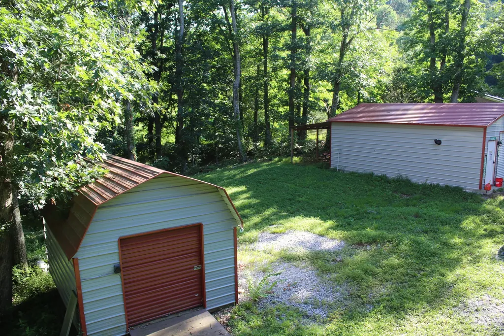 285 Von Linger Lane Stanford KY 40484