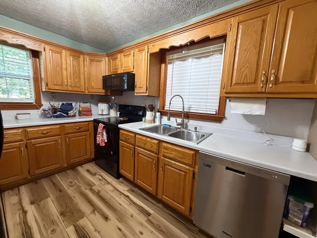 285 Von Linger Lane Stanford KY 40484