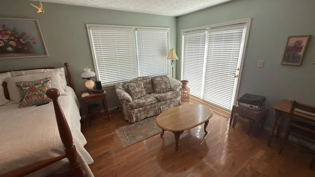 297 White Station Road Berea KY 40403