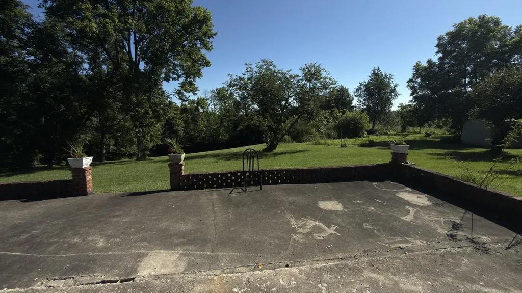 297 White Station Road Berea KY 40403