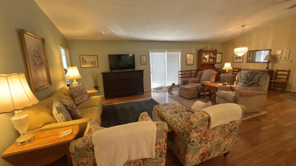 297 White Station Road Berea KY 40403