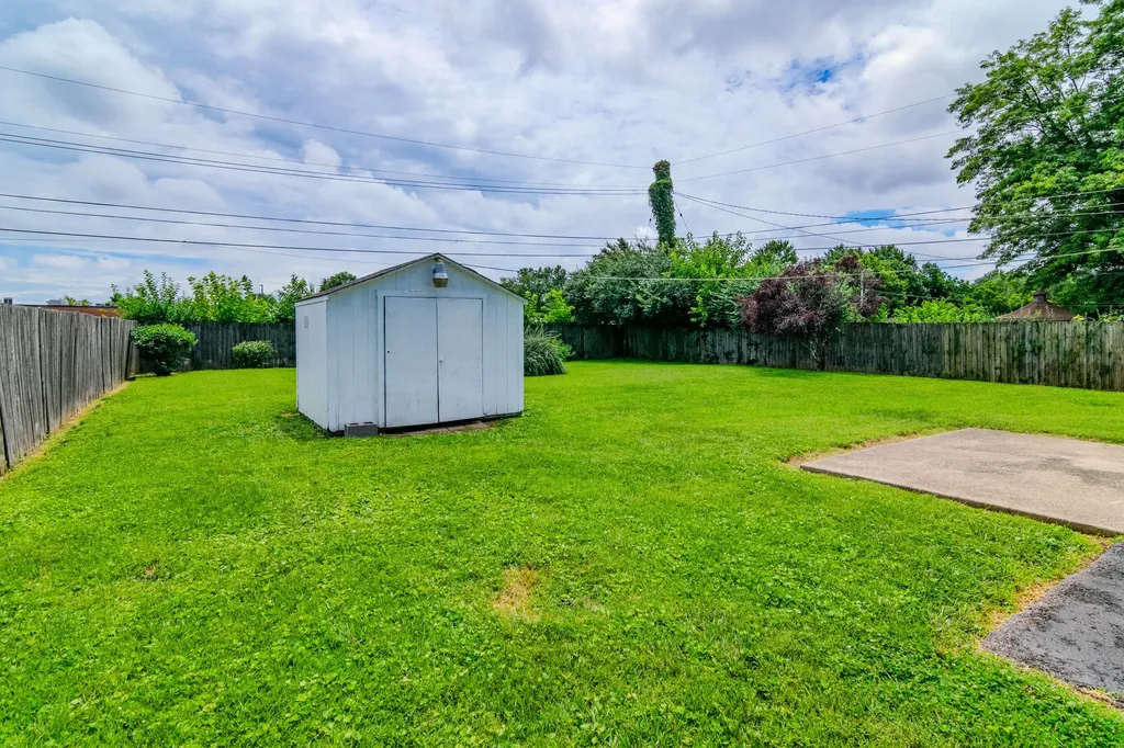 2302 Nancy Lane Lexington KY 40505
