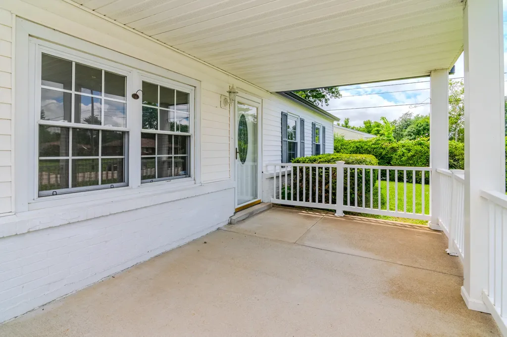 2302 Nancy Lane Lexington KY 40505