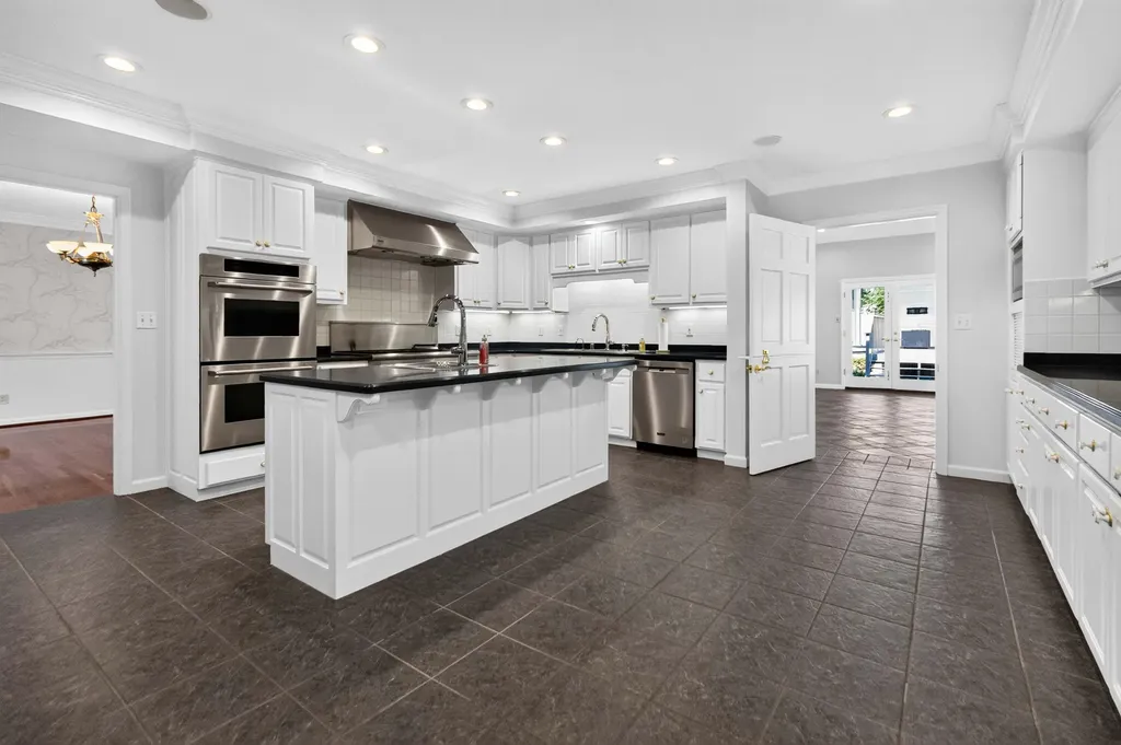 145 Woodland Drive Somerset KY 42501