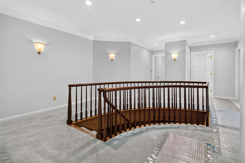145 Woodland Drive Somerset KY 42501