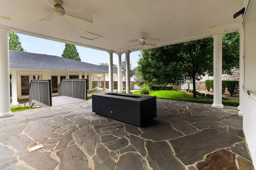 145 Woodland Drive Somerset KY 42501