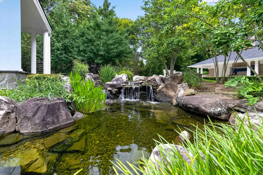 145 Woodland Drive Somerset KY 42501