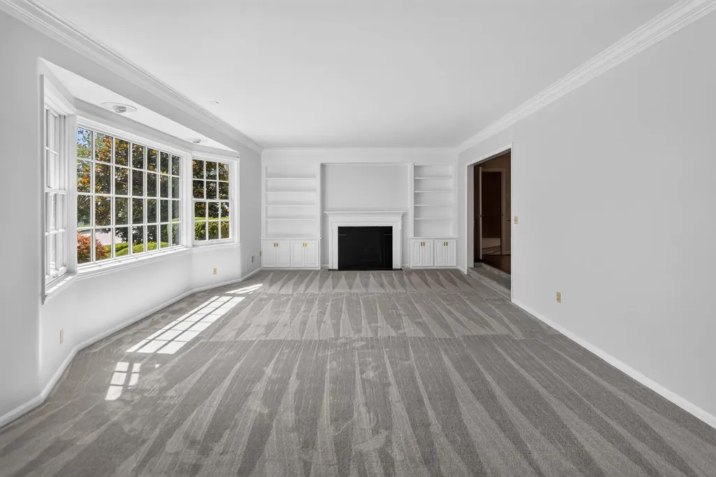 145 Woodland Drive Somerset KY 42501