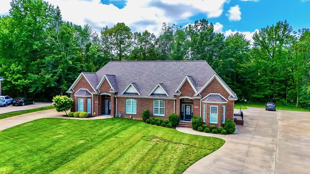 140 Pheasant Run Paducah KY 42001