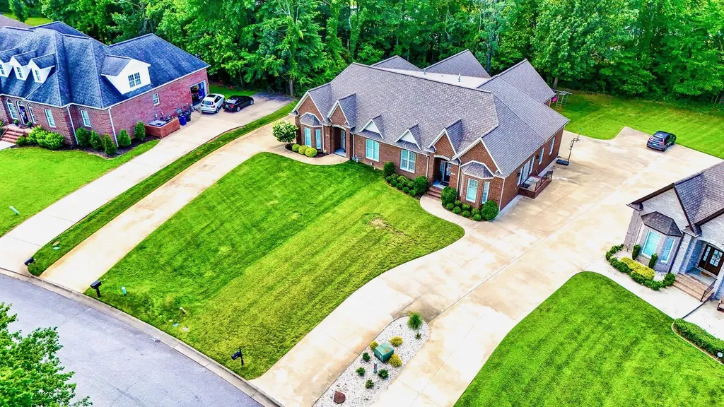 140 Pheasant Run Paducah KY 42001