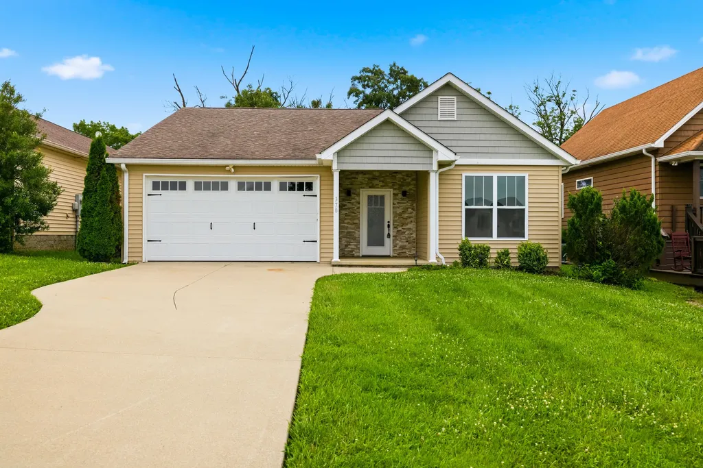 370 Persimmon Way Harrodsburg KY 40330