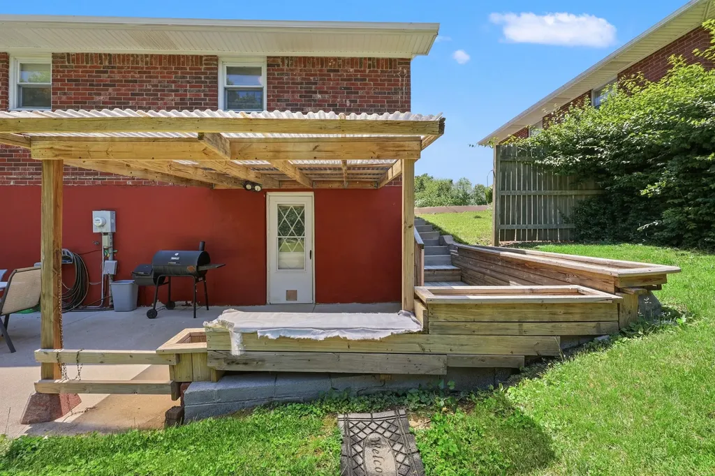 219 Mount Vernon Drive Georgetown KY 40324