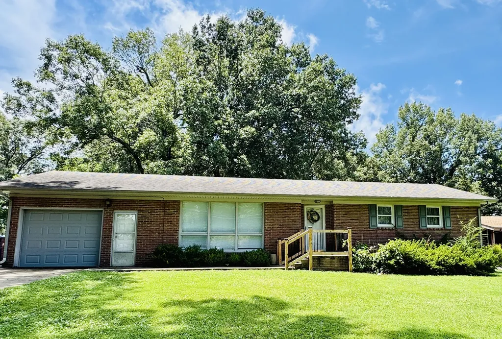 1728 Sycamore Drive Benton KY 42025