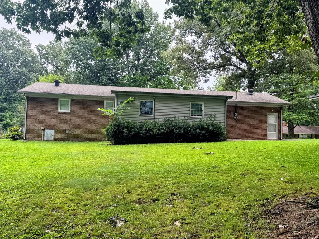 1728 Sycamore Drive Benton KY 42025