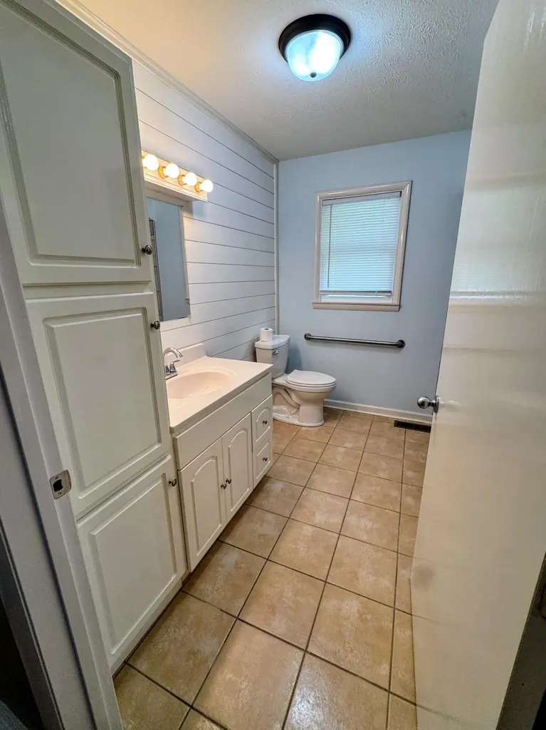 1728 Sycamore Drive Benton KY 42025