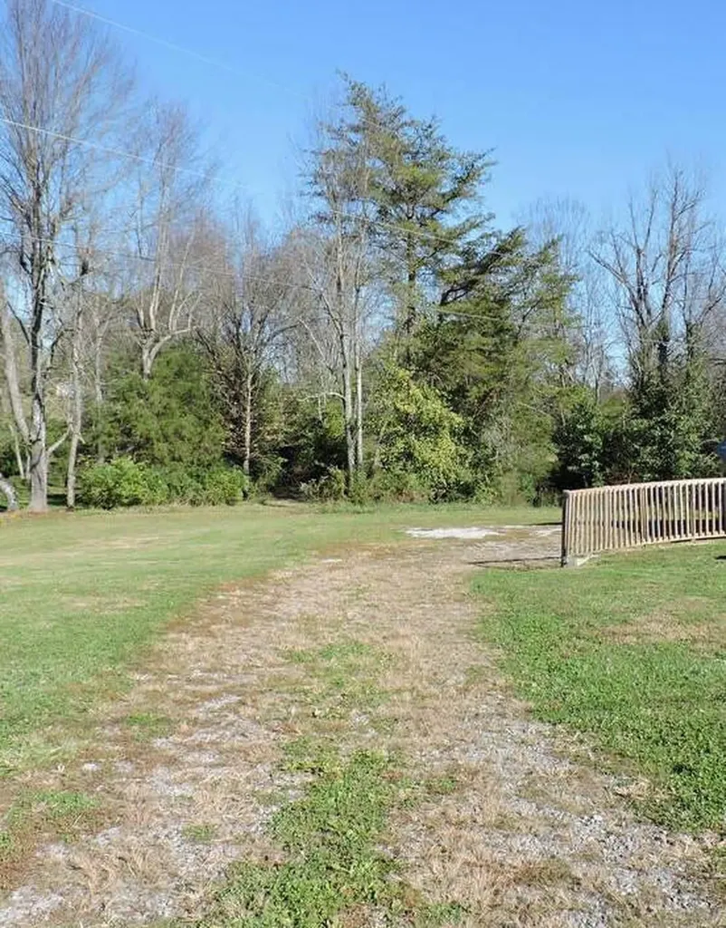 699 Davistown Road Lancaster KY 40444