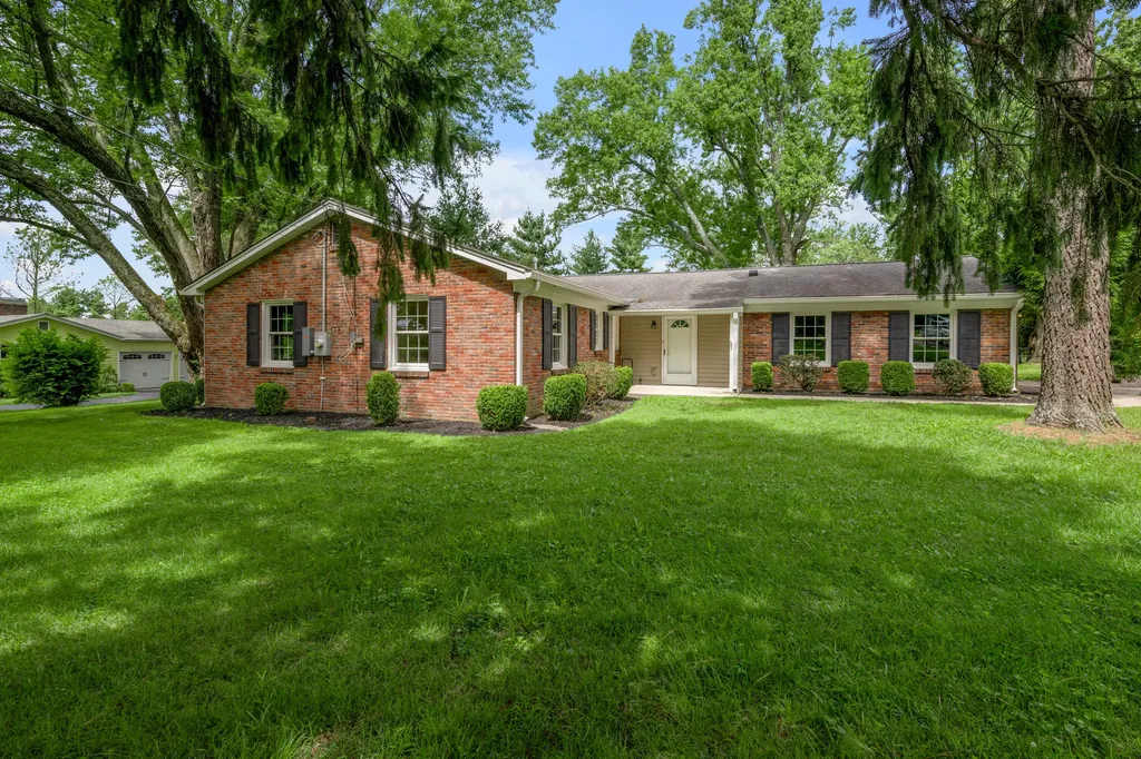 855 Walnut Hill Road Lexington KY 40515