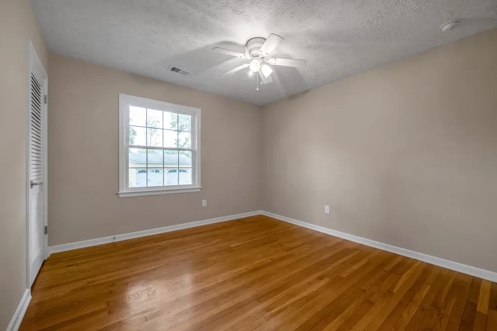 855 Walnut Hill Road Lexington KY 40515