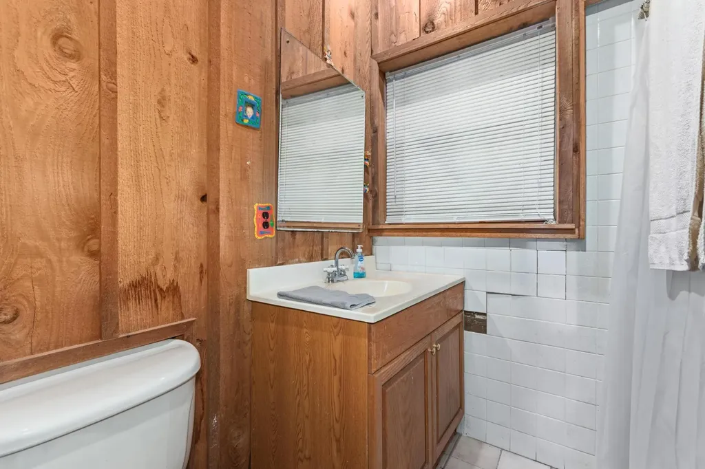 290 Deer Run Road Eddyville KY 42038