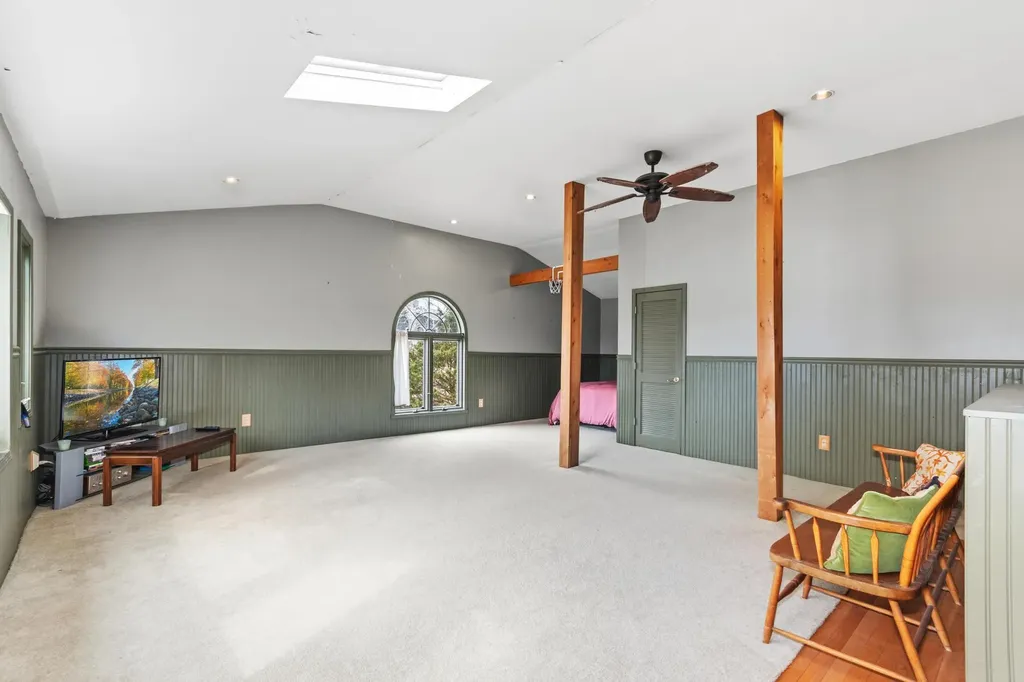 290 Deer Run Road Eddyville KY 42038