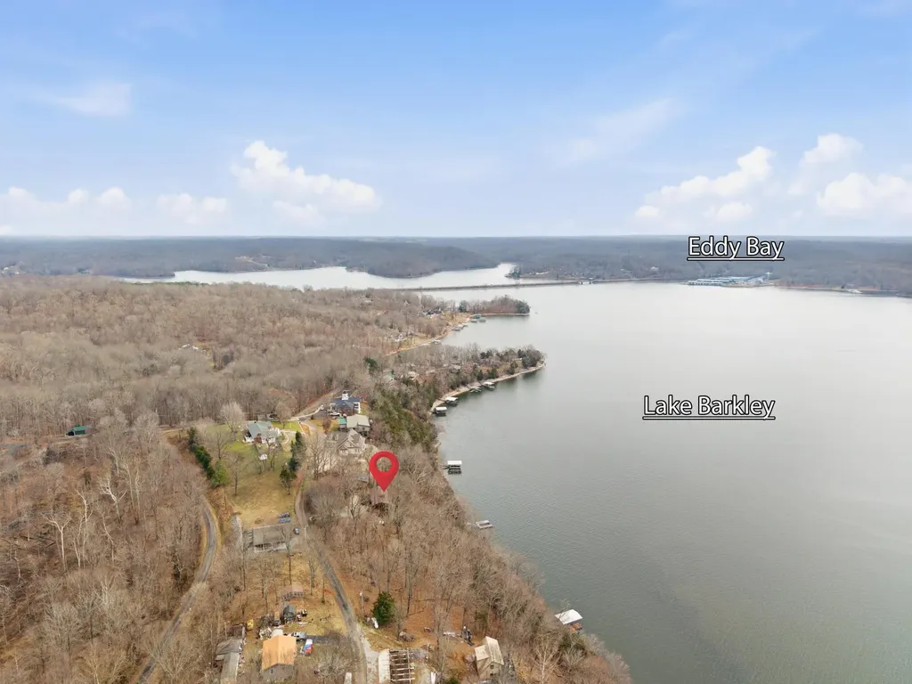 290 Deer Run Road Eddyville KY 42038