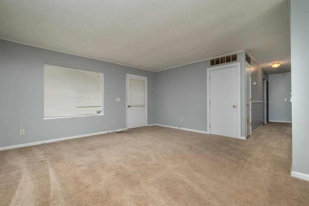 270 Pleasant Morehead KY 40351