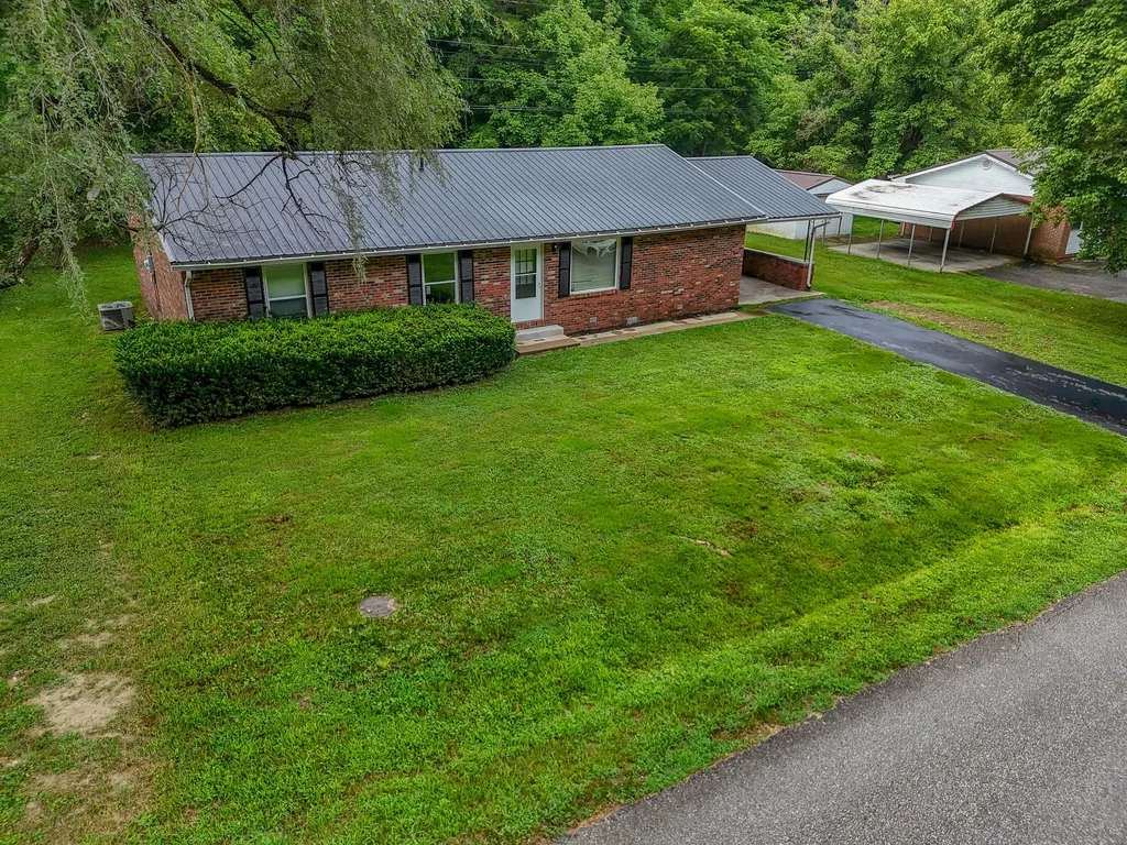 270 Pleasant Morehead KY 40351
