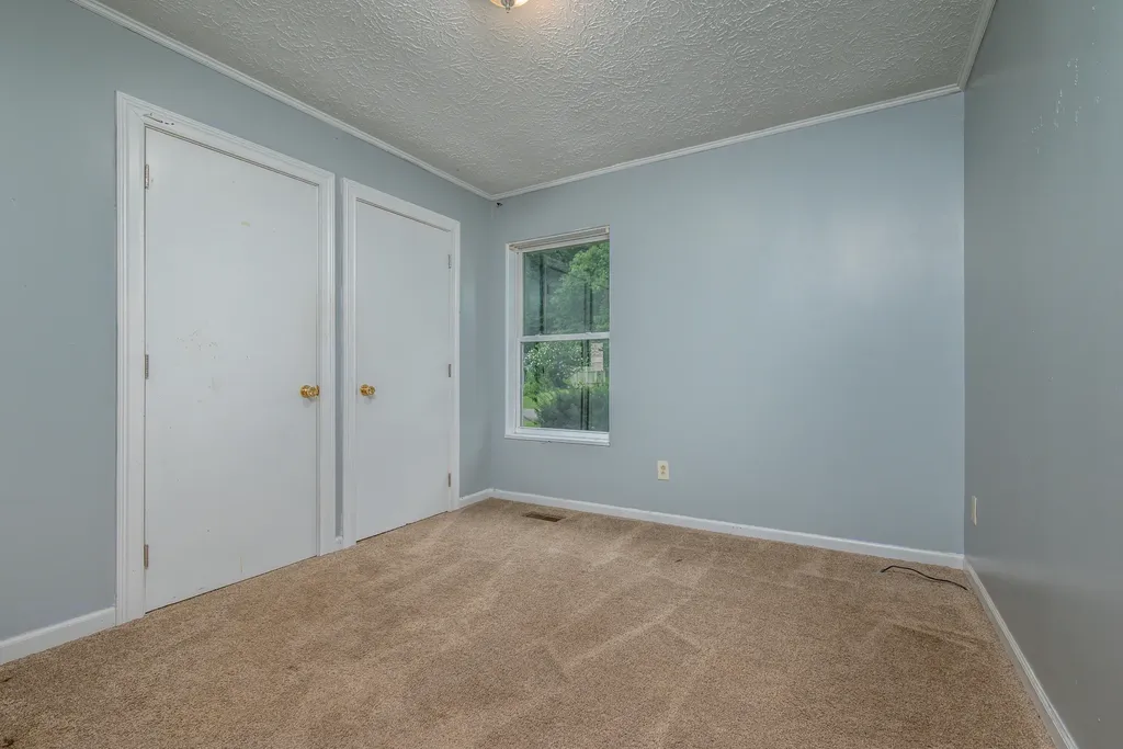 270 Pleasant Morehead KY 40351